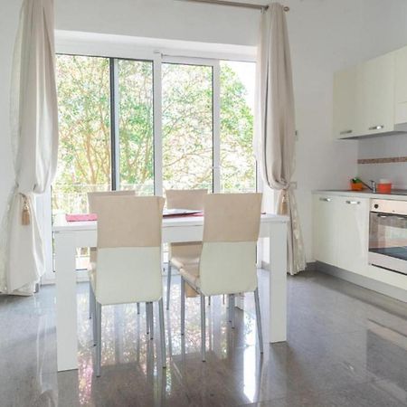 Il Cortile Delle Esperidi Apartment เลชเช ภายนอก รูปภาพ