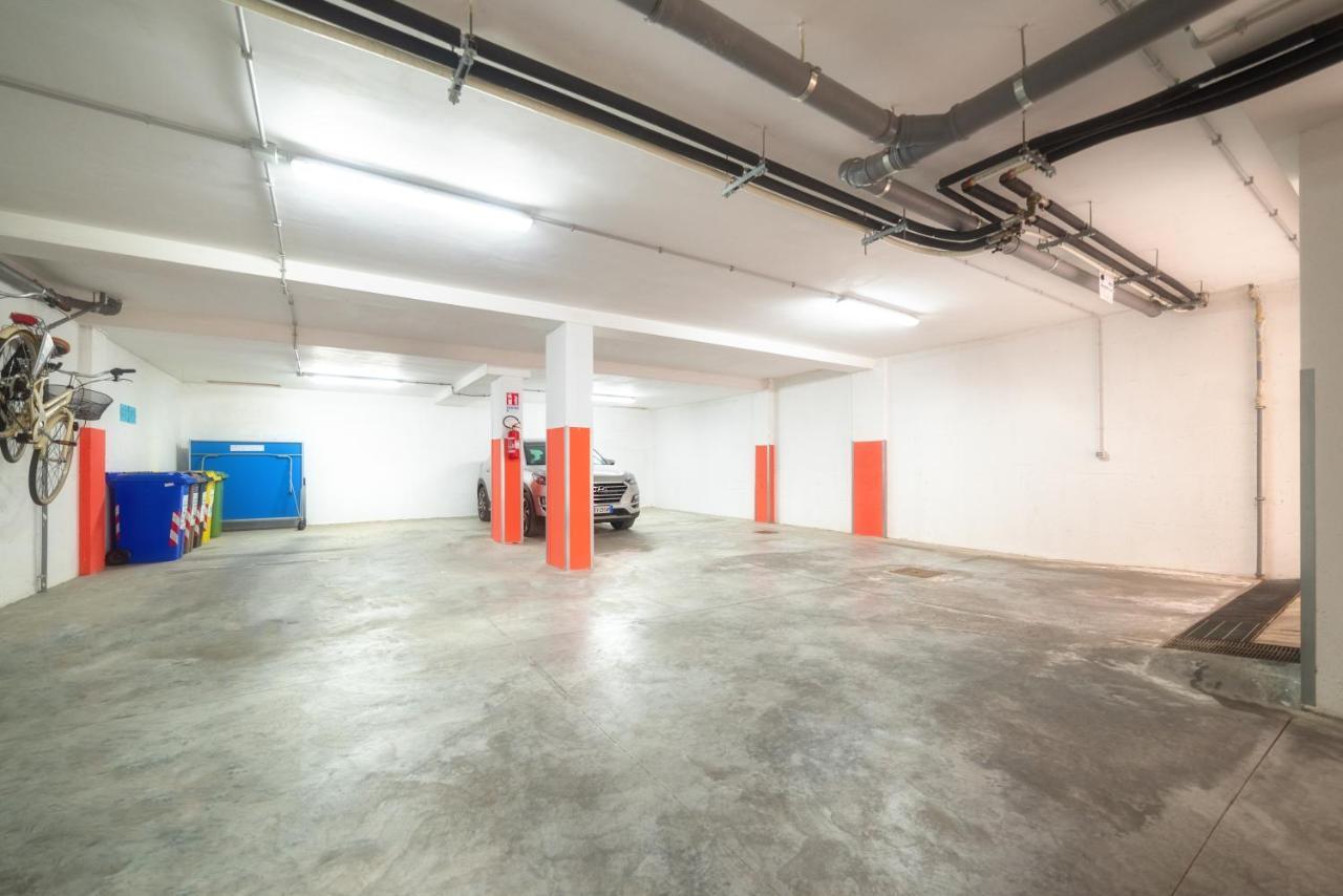 Il Cortile Delle Esperidi Apartment เลชเช ภายนอก รูปภาพ