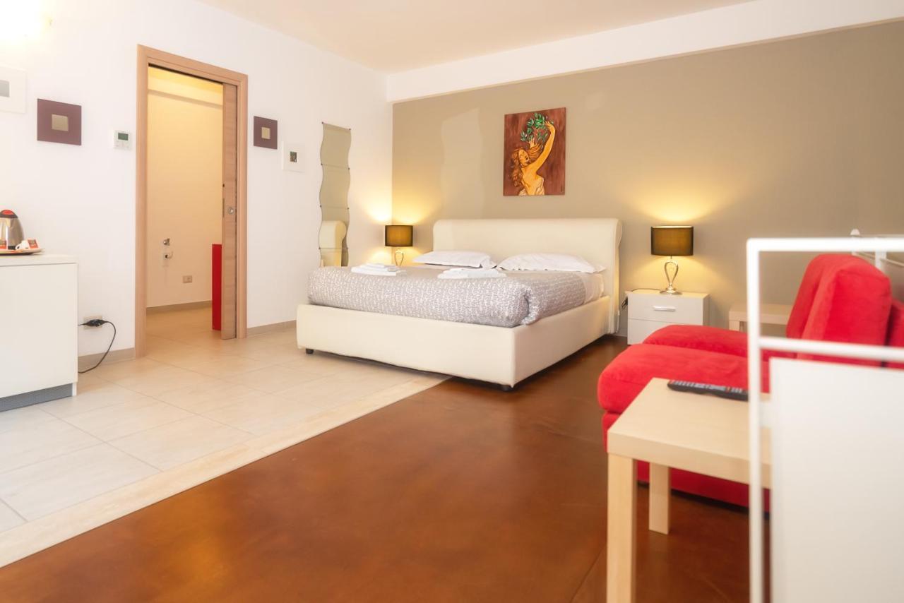 Il Cortile Delle Esperidi Apartment เลชเช ภายนอก รูปภาพ