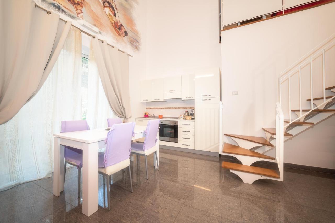 Il Cortile Delle Esperidi Apartment เลชเช ภายนอก รูปภาพ