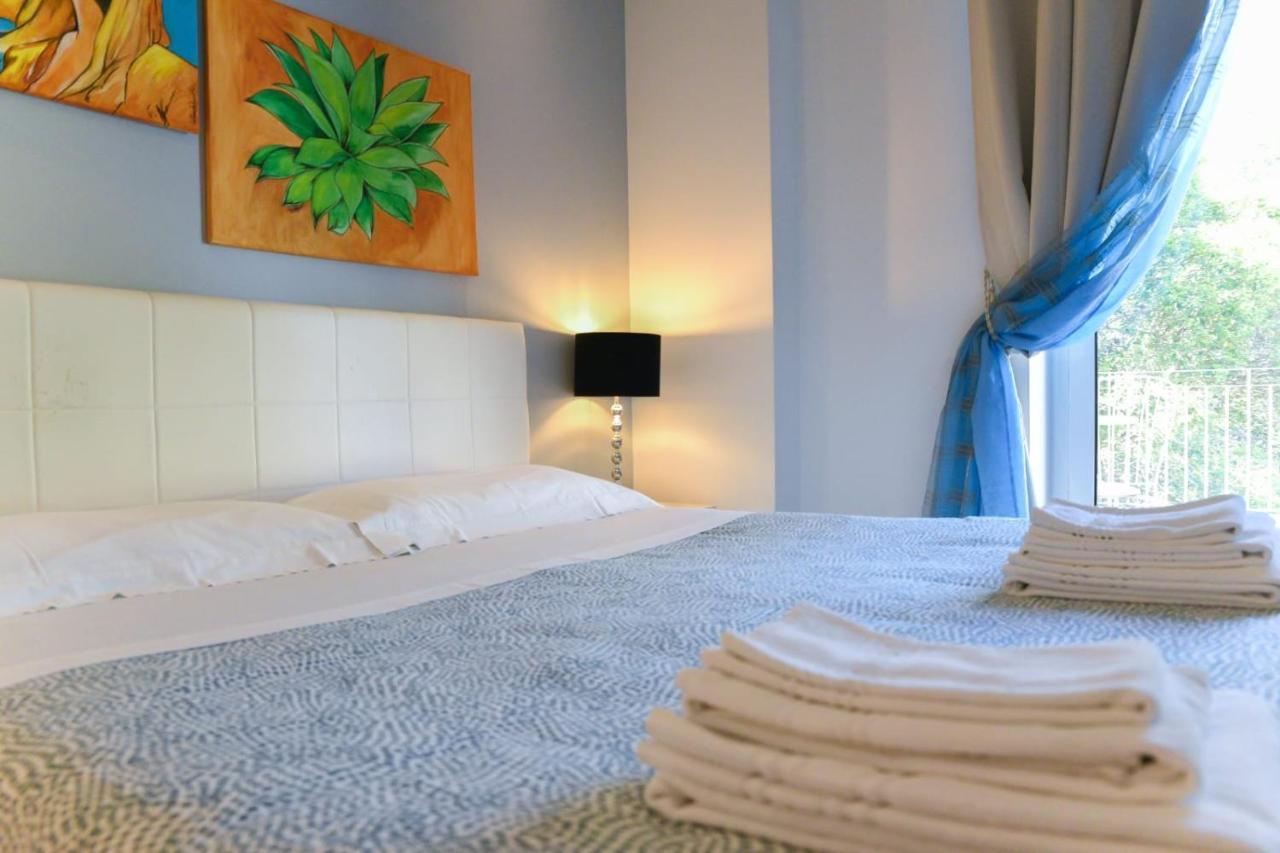 Il Cortile Delle Esperidi Apartment เลชเช ภายนอก รูปภาพ